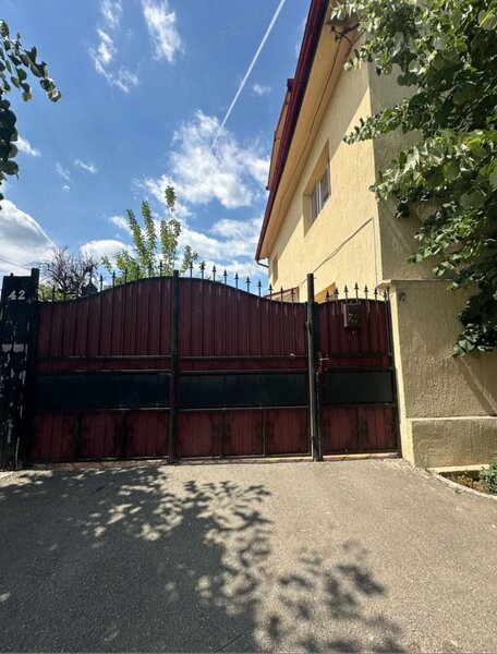 Ilfov -Voluntari, proprietar